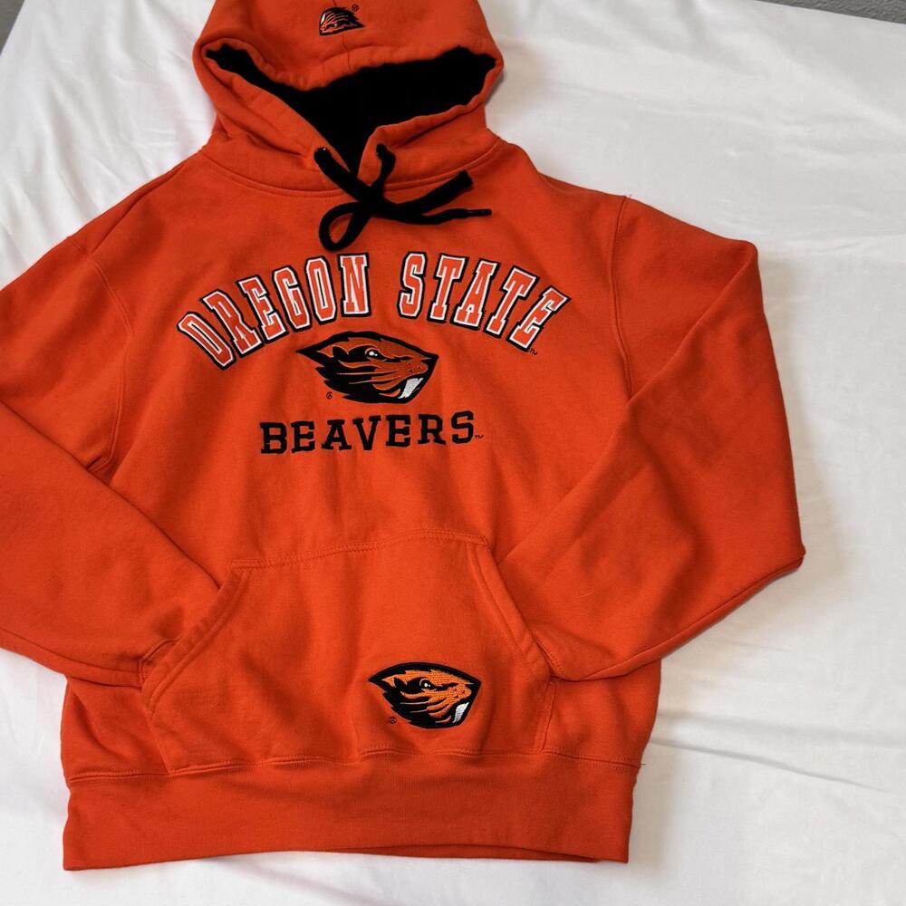 Oregon State Beavers Classic Embroidered Hoodie - Medium